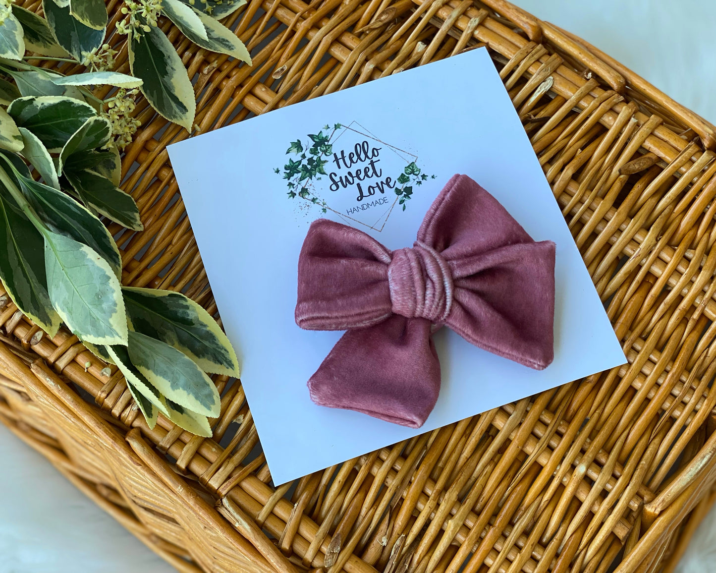 Mauve Pinwheel Bow