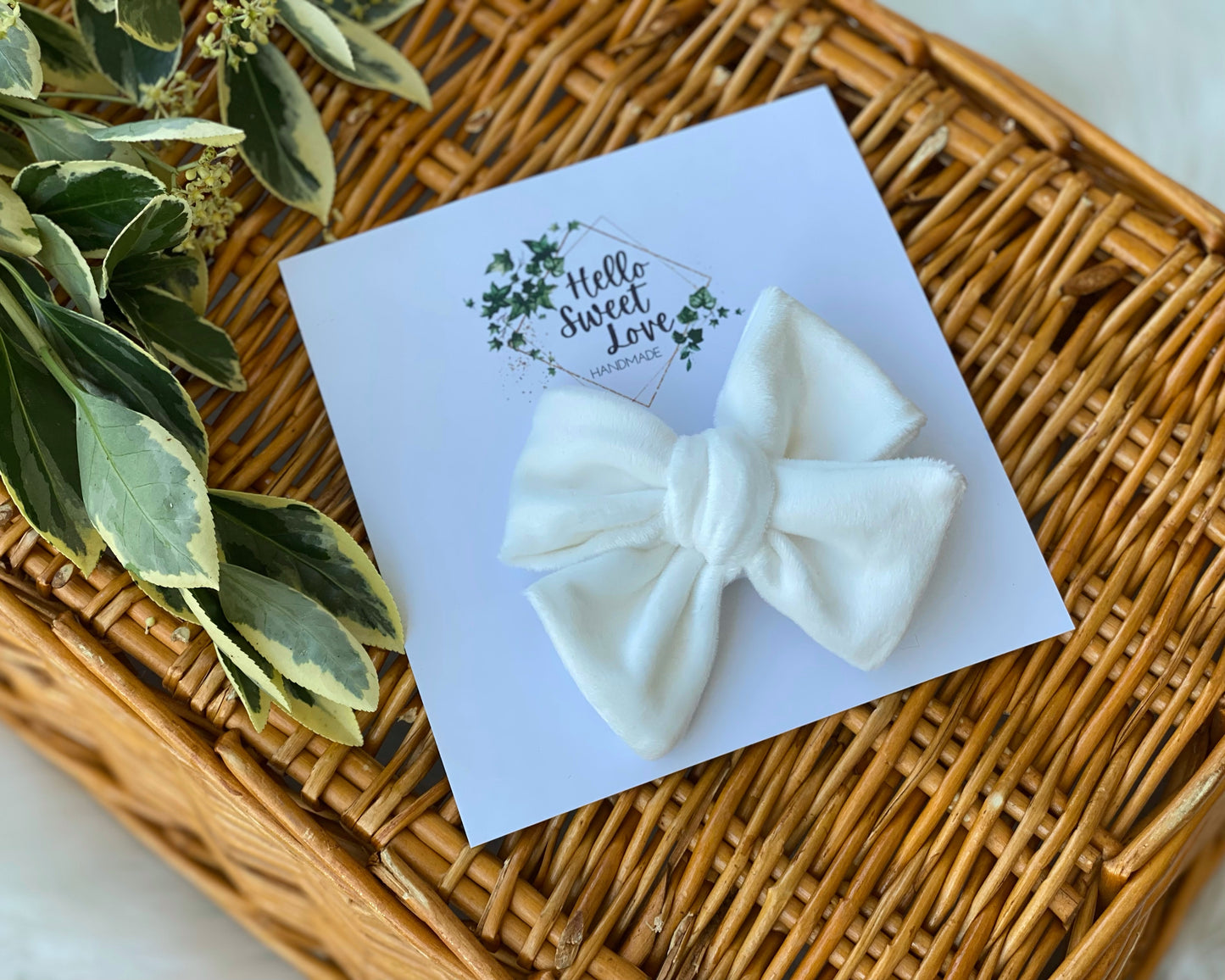 White Pinwheel Bow